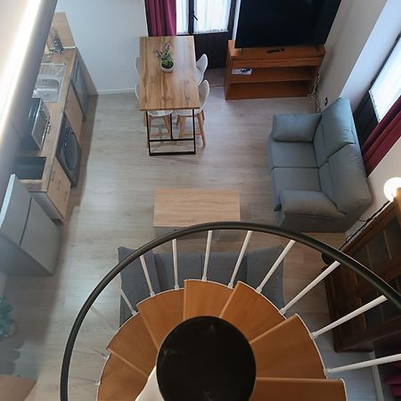 Apartamentos Turisticos Avila Puerta De Los Leales 1-2 Eksteriør bilde