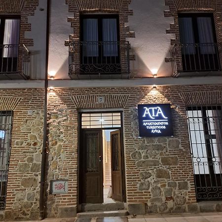 Apartamentos Turisticos Avila Puerta De Los Leales 1-2 Eksteriør bilde